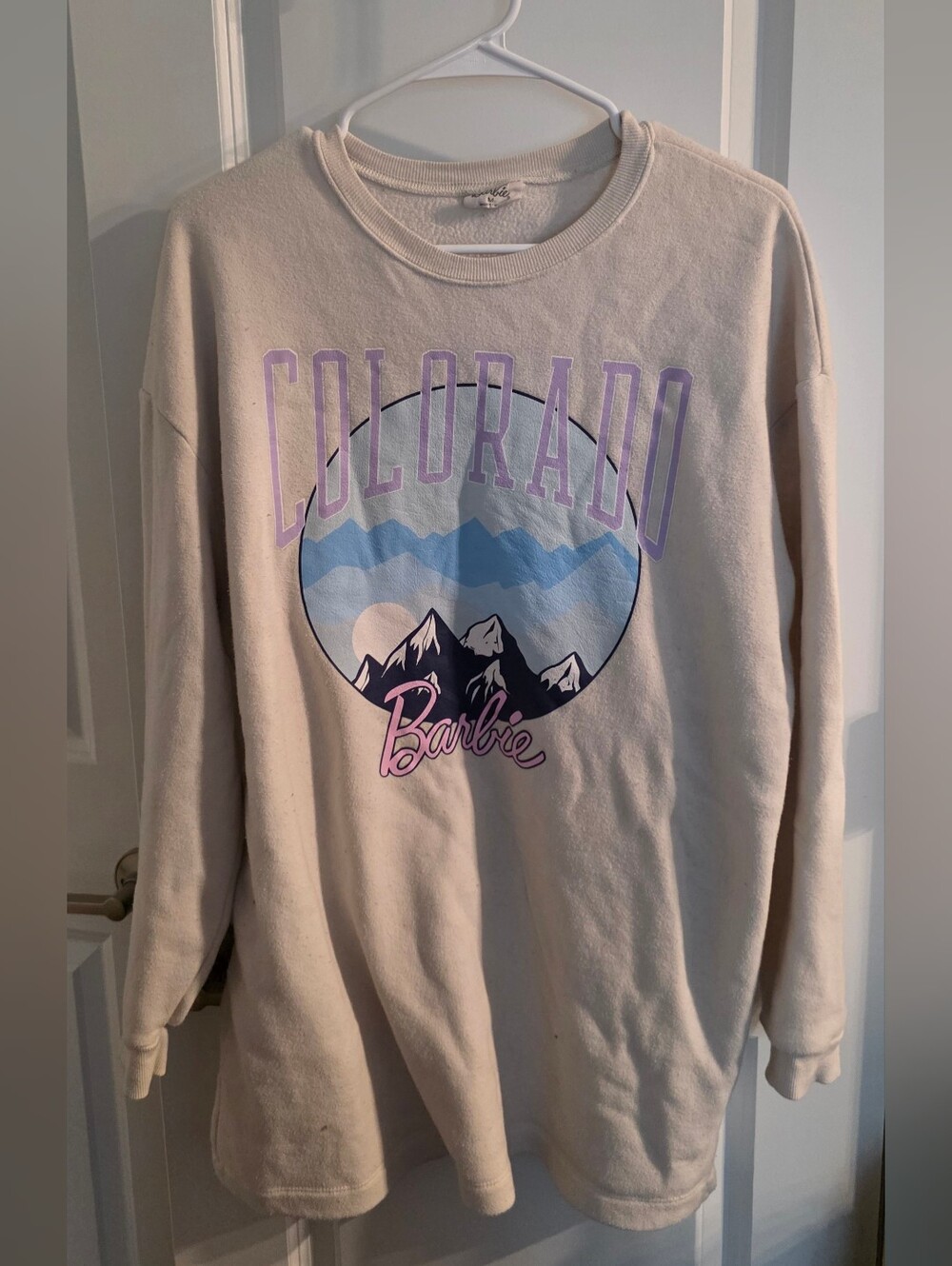 Colorado Barbie off-white long sweatshirt